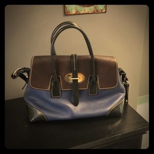 Dooney & Bourke purse